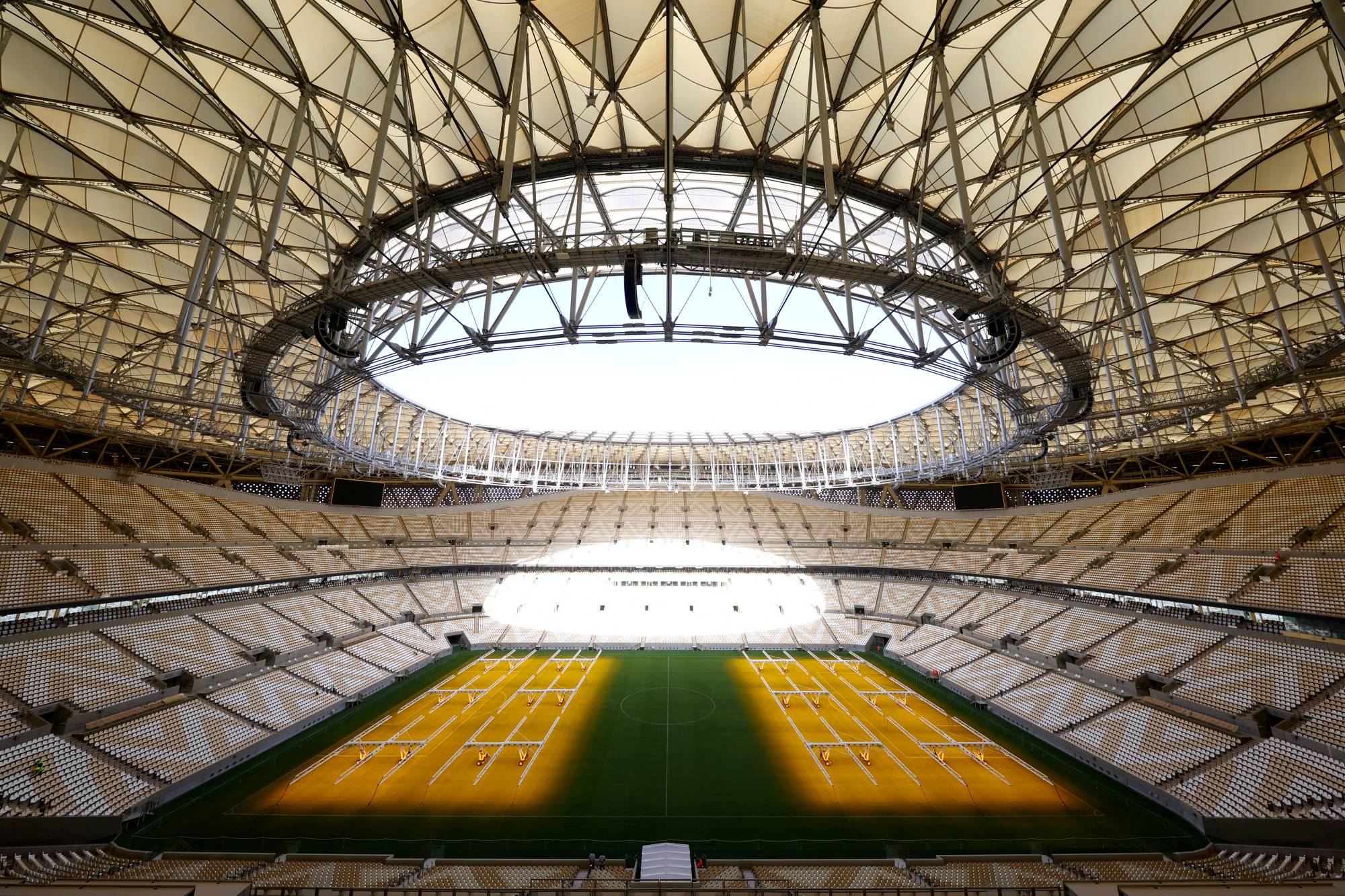 Sân vận động Lusai chuẩn bị cho trận chung kết World Cup 2022
