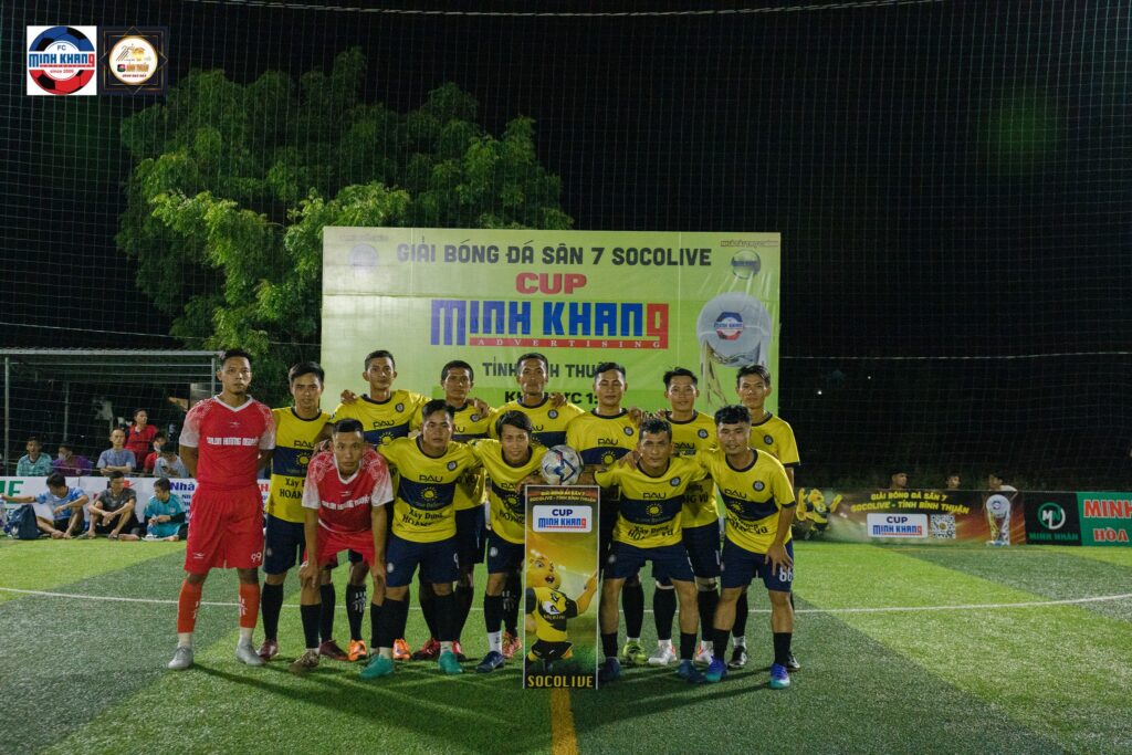 Đội hình Cafe Hưng FC tại giải phủi Bình Thuận Sân 7 Socolive Cup Minh Khang