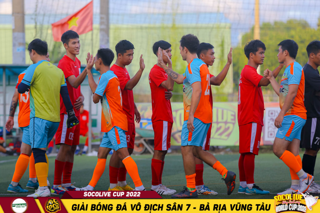 Xe Cổ Vũng Tàu FC - Hoàng Trung FC tại tứ kết 3 Socolive Cup Bóng Đá Phủi Vũng Tàu 2022