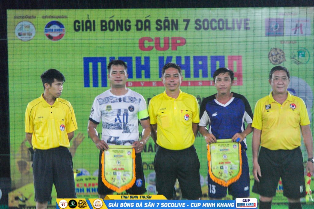 Đội hình ra sân của In Ly Minh Hiếu FC tại giải bóng đá phủi Bình Thuận Socolive Cup Minh Khang 2022