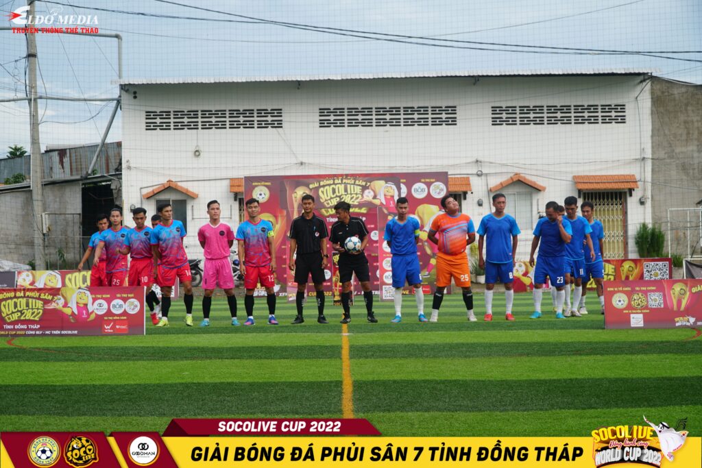 Trận giao tranh của Hina FC và Bảo Hiểm Xuân Thành FC tại Chung kết Socolive Cup Đồng Tháp 2022
