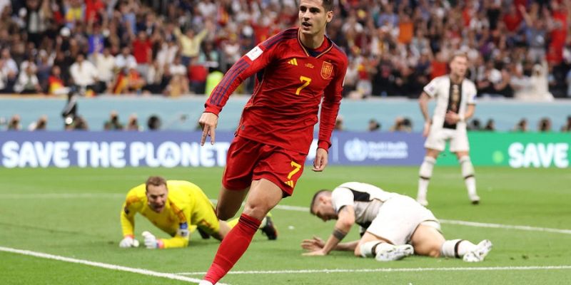 Điểm sáng Morata phá vỡ bế tắc khi Tây Ban Nha gặp Đức