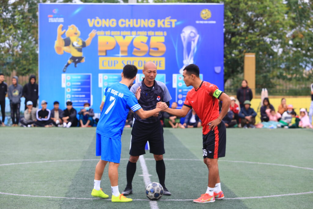 Bán kết 1: Ngọc Hà FC vs Phủi Quán FC tại Giải Bóng Đá Phúc Yên Socolive Cup PYS5