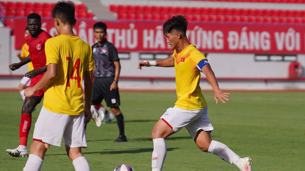 Thông tin trước khi CLB HAGL ký hợp đồng với tiền đạo U20 Việt Nam