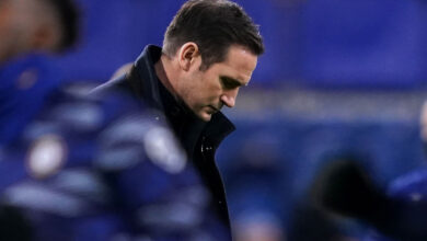 Huấn luyện viên Lampard buồn và căng thẳng trước những lời chỉ trích của cổ động viên