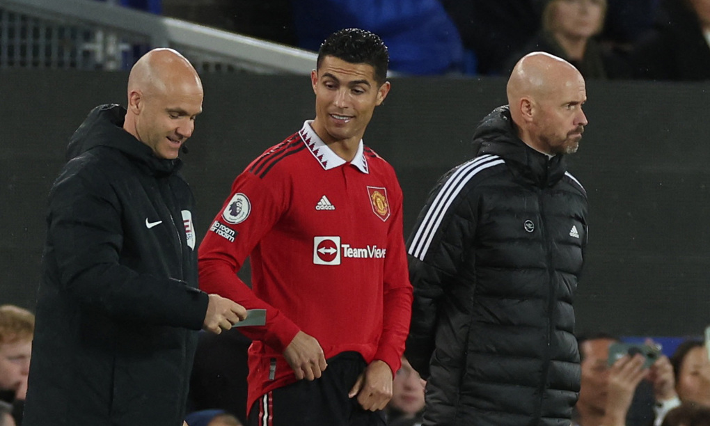 Mối quan hệ của Ronaldo và Erik ten Hag dần xấu đi ở đầu mùa giải